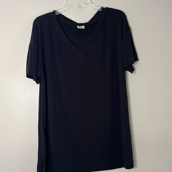 Soma loose fit V-neck short sleeve top size medium - Picture 3 of 8